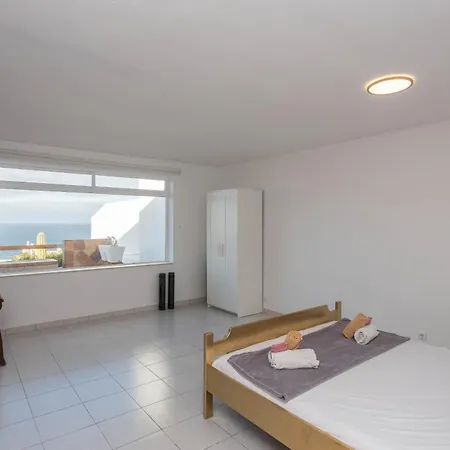 Surf-check House - 3 Min Walking To The Apartment